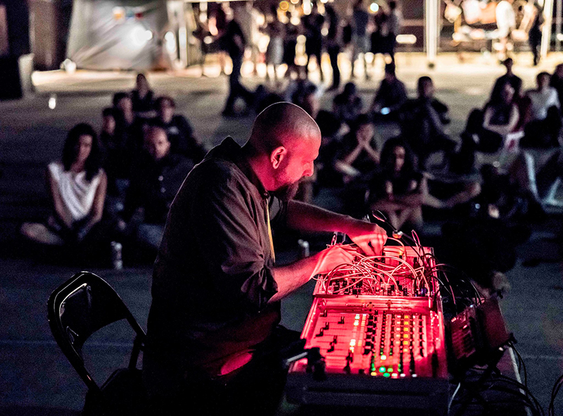 /images/about/photographs/mark_cetilia_live_at_dot_air.jpg